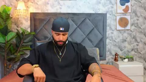 Apolo online show from 11/17/25, 09:31