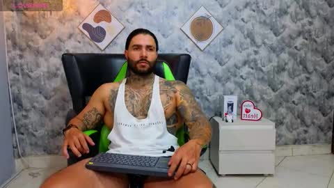Snapshot of apolo_ryder chatting on 03/20/26, 10:14 APOLO online show from 03/20/26, 10:14