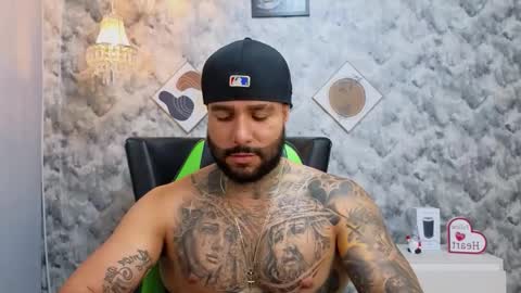 Snapshot of apolo_ryder chatting on 03/30/26, 11:50 APOLO online show from 03/30/26, 11:50