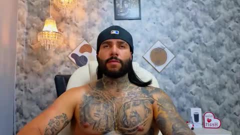 Snapshot of apolo_ryder chatting on 04/10/26, 12:38 APOLO online show from 04/10/26, 12:38