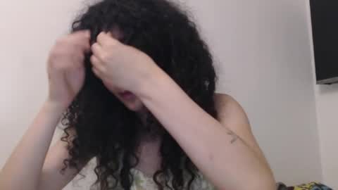 Snapshot of apolosbitch chatting on 06/03/26, 04:26 Nix online show from 06/03/26, 04:26