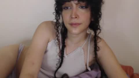 Snapshot of apolosbitch chatting on 06/08/26, 08:20 Nix online show from 06/08/26, 08:20