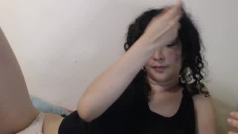 Snapshot of apolosbitch chatting on 06/18/26, 01:50 Nix online show from 06/18/26, 01:50