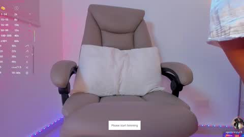 Snapshot of apoteosis_ chatting on 10/29/25, 07:15 Apo online show from 10/29/25, 07:15