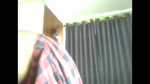 apple_bitch online show from 11/28/25, 04:59