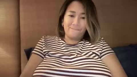 Anika online show from 10/17/25, 07:27