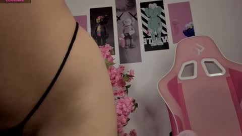 Snapshot of applebunny chatting on 03/13/26, 10:49 online show from 03/13/26, 10:49