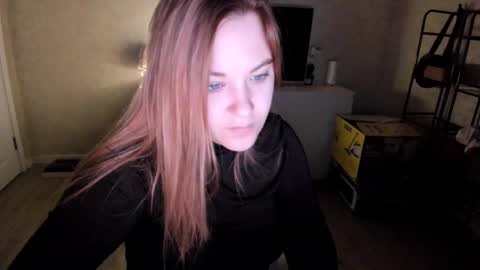 Snapshot of appleyummybuns chatting on 11/29/25, 02:36 appleyummybuns online show from 11/29/25, 02:36