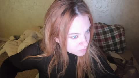 Snapshot of appleyummybuns chatting on 04/01/26, 02:47 appleyummybuns online show from 04/01/26, 02:47