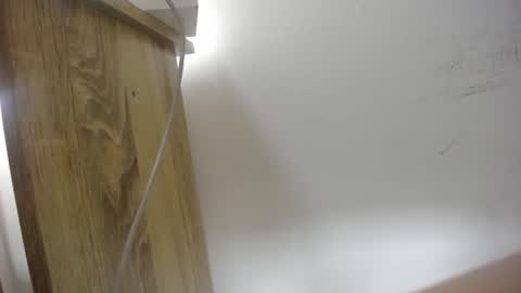 Snapshot of aprhillove chatting on 12/13/24, 02:05 Aprhillove online show from 12/13/24, 02:05