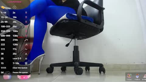 Snapshot of aprhillove chatting on 01/28/25, 06:05 Aprhillove online show from 01/28/25, 06:05