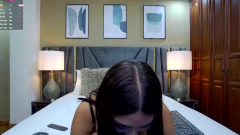 Snapshot of april_derricks chatting on 04/29/26, 01:32 April online show from 04/29/26, 01:32