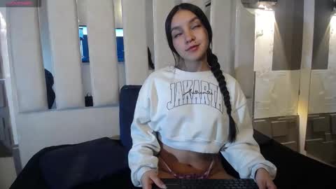 Snapshot of april_fiore chatting on 03/25/26, 01:28 April online show from 03/25/26, 01:28