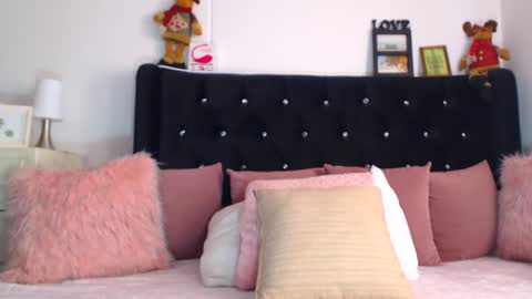 Snapshot of april_harrys chatting on 12/28/24, 06:08 April online show from 12/28/24, 06:08