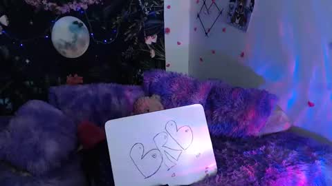 Snapshot of april_l6 chatting on 01/20/25, 08:40 april_l6 online show from 01/20/25, 08:40