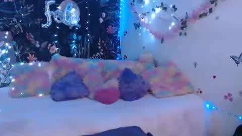 april_l6 online show from 03/12/26, 10:05