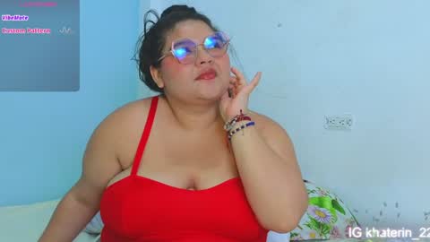 Snapshot of april_lopez69 chatting on 08/07/26, 03:41 khaterin online show from 08/07/26, 03:41