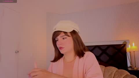 Snapshot of april_summer_ chatting on 04/12/26, 09:09 Isabella online show from 04/12/26, 09:09