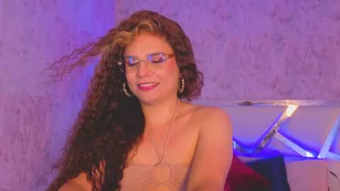 Isabella online show from 05/29/26, 10:08