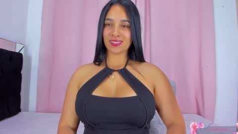 Snapshot of apriladamson_ chatting on 05/13/26, 11:11 April online show from 05/13/26, 11:11