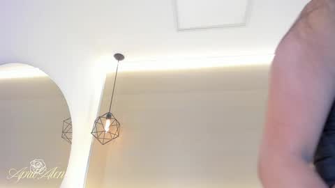 April online show from 11/17/25, 06:52