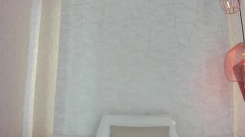 Snapshot of aprilalen chatting on 05/09/26, 12:32 April online show from 05/09/26, 12:32
