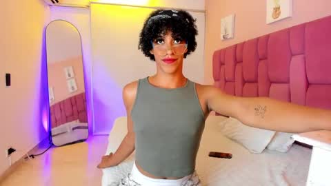 aprill_fox online show from 10/07/25, 08:50