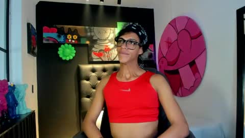 Snapshot of aprill_fox chatting on 05/18/26, 12:07 aprill_fox online show from 05/18/26, 12:07
