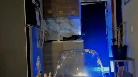 Snapshot of aprillebony319262 chatting on 04/19/26, 08:11 aprillebony319262 online show from 04/19/26, 08:11