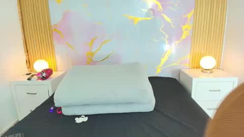 aprillross online show from 02/10/26, 11:58