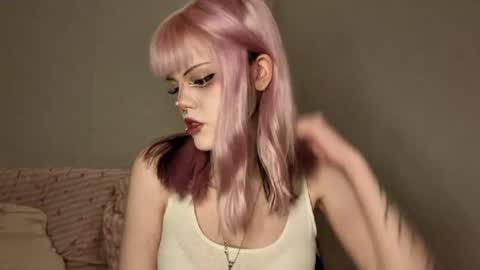 Alice D online show from 05/17/26, 08:27