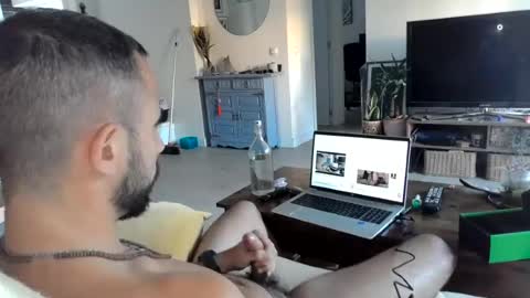 Snapshot of apupupu chatting on 07/17/26, 06:46 apupupu online show from 07/17/26, 06:46