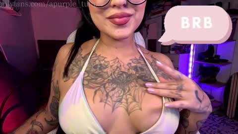 Snapshot of apurple_tulip chatting on 03/10/26, 06:35 online show from 03/10/26, 06:35