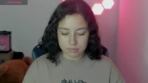 aqua emilly online show from 12/11/24, 12:23