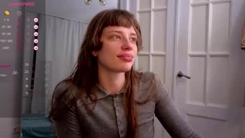 Snapshot of aqua_sultry chatting on 12/14/25, 06:23 aqua_sultry online show from 12/14/25, 06:23