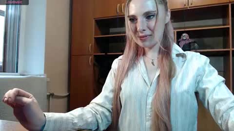 aqualen online show from 10/20/25, 08:04