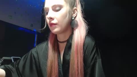 Snapshot of aqualen chatting on 03/07/26, 03:20 aqualen online show from 03/07/26, 03:20