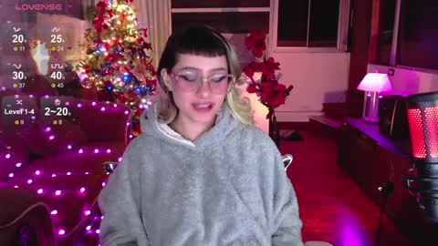 Snapshot of aquamarinebubble chatting on 01/07/25, 07:52 Zam independent model online show from 01/07/25, 07:52