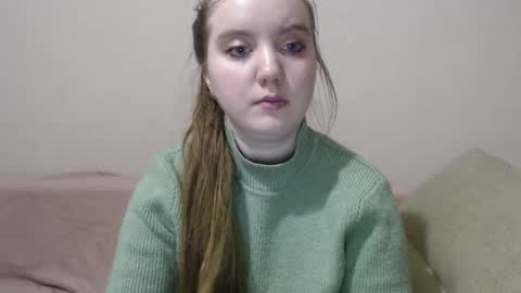 Snapshot of aquanarmin chatting on 12/15/24, 02:59 Josefin online show from 12/15/24, 02:59