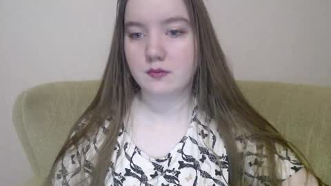 Snapshot of aquanarmin chatting on 11/08/25, 02:12 Josefin online show from 11/08/25, 02:12