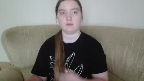 Snapshot of aquanarmin chatting on 07/09/26, 04:38 Josefin online show from 07/09/26, 04:38