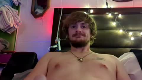 Snapshot of aquarius4220 chatting on 12/18/24, 12:07 Aquarius420 online show from 12/18/24, 12:07