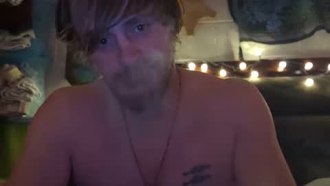 Snapshot of aquarius4220 chatting on 12/20/24, 07:55 Aquarius420 online show from 12/20/24, 07:55