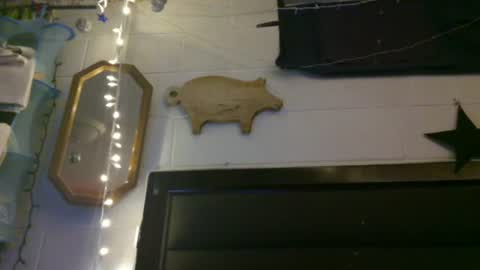 Snapshot of aquarius4220 chatting on 03/01/25, 09:07 Aquarius420 online show from 03/01/25, 09:07