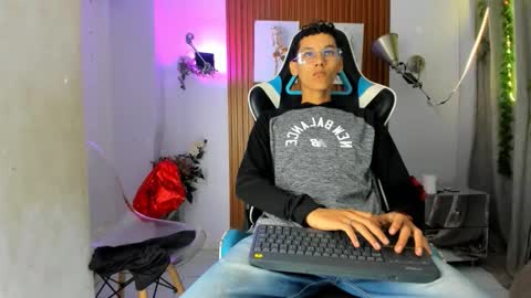 aquarius_xxx online show from 10/20/25, 11:21