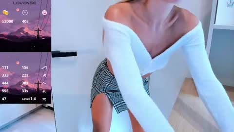 aquilaris online show from 10/23/25, 10:58