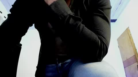 Jonathan online show from 03/08/25, 01:39