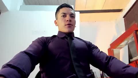 Jonathan online show from 10/08/25, 08:28