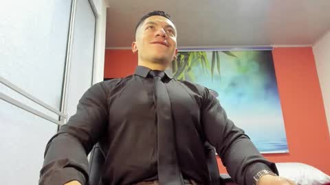 Snapshot of aquiles_51 chatting on 03/17/26, 06:44 Jonathan online show from 03/17/26, 06:44