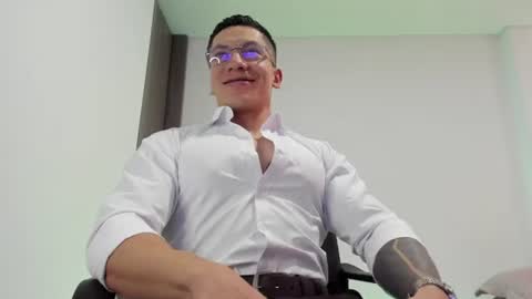Jonathan online show from 06/10/26, 06:29